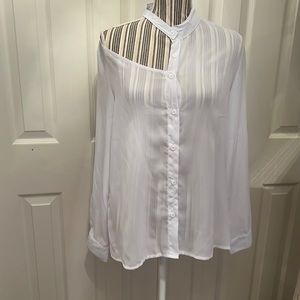 New without tags ladies blouse